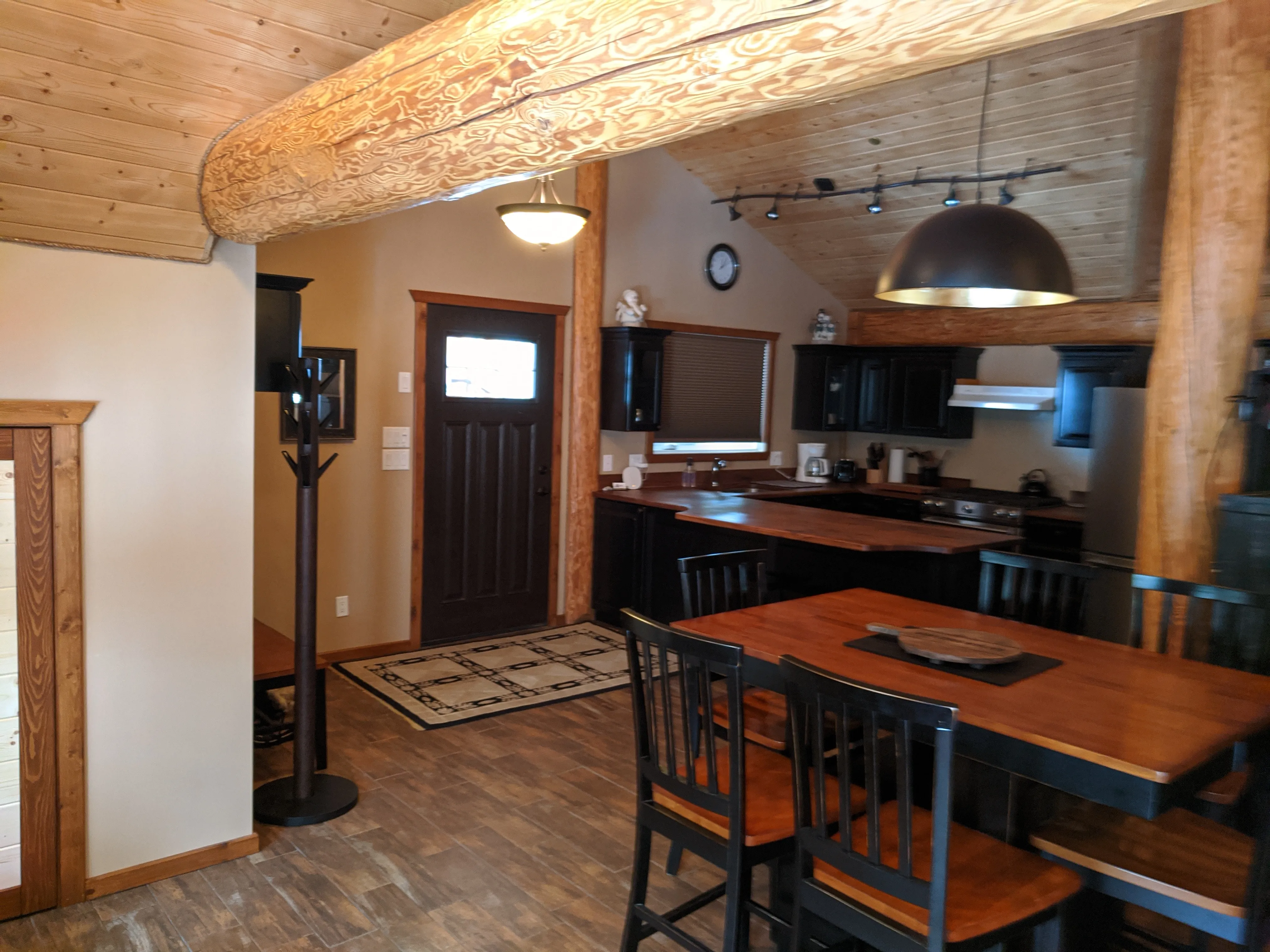 Tinhorn Loft - Dining Area